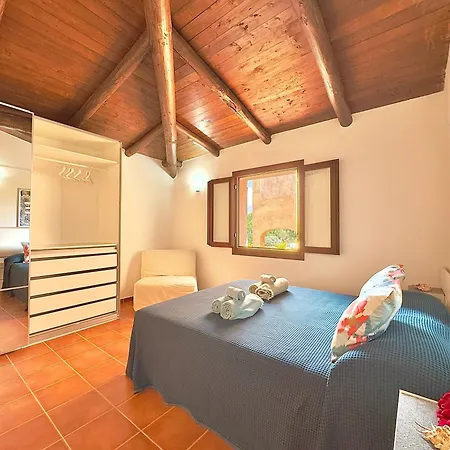 Appartement Sleeps 6 - Pool, Parking & Wifi - By Coral *