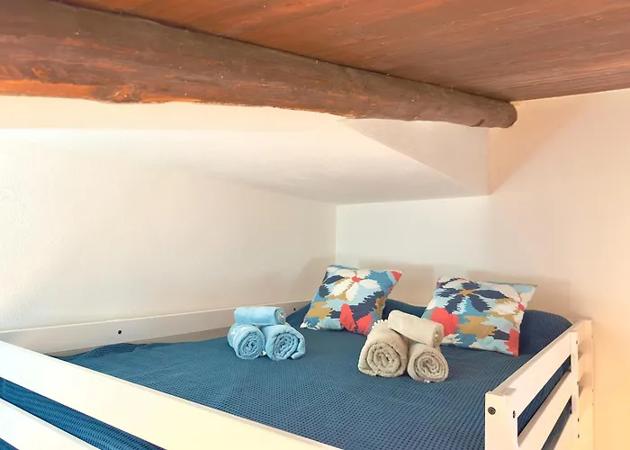 Appartement Sleeps 6 - Pool, Parking & Wifi - By Coral