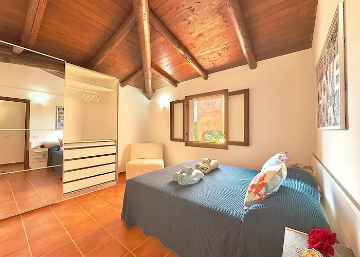 Appartement Sleeps 6 - Pool, Parking & Wifi - By Coral *
