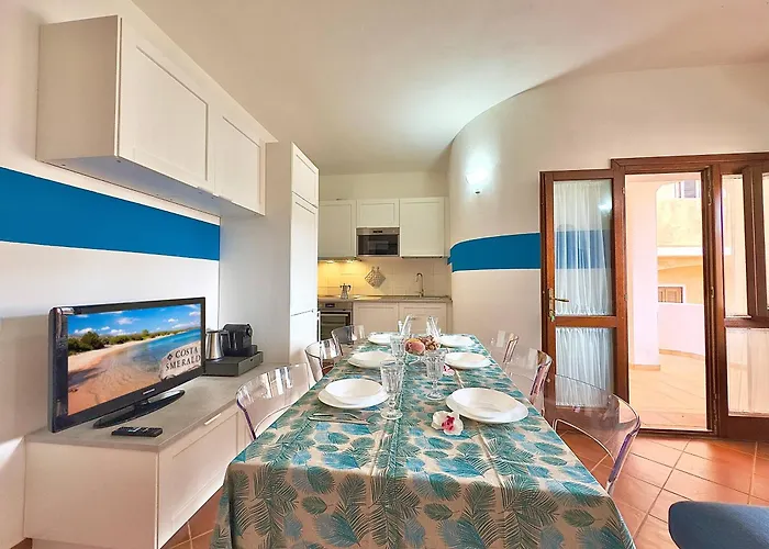 Appartement Sleeps 6 - Pool, Parking & Wifi - By Coral