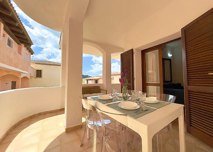 Appartement Sleeps 6 - Pool, Parking & Wifi - By Coral